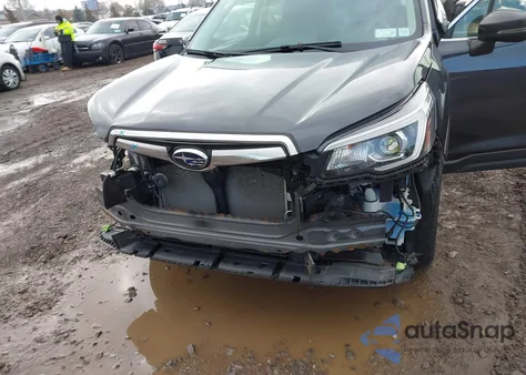 2019 Subaru Forester Limited z USA, uszkodzony, nr VIN JF2SKAUC8KH403985